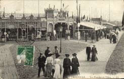 CPA Trouville Les planches et l'eden