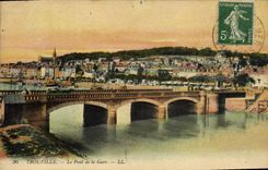 CPA Trouville Le pont de la gare