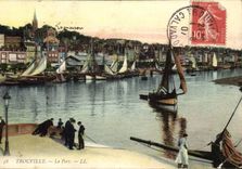 CPA Trouville Le port Bateaux