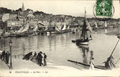 CPA Trouville Le port Bateaux