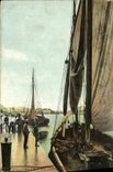 CPA Trouville Un coin du quai vallee Bateau