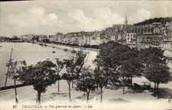 CPA Trouville Vue generale des quais