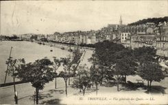 CPA Trouville Vue generale des quais