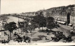 CPA Trouville Vue generale des quais