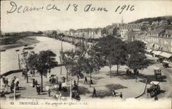 CPA Trouville Vue generale des quais