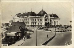 VINTAGE POSTCARD Trouville Reine of the beaches places of the Foch marshal