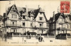 CPA Trouville La maison normande