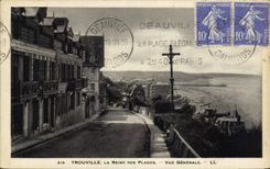 CPA Trouville La reine des plages vue generale