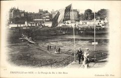 CPA Trouville Sur Mer La Passage du Bac a Mer Basse