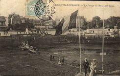CPA Trouville Sur Mer La Passage du Bac a Mer Basse