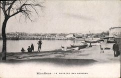 CPA Honfleur La Toilette Des Barques