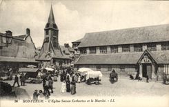CPA Honfleur L'Eglise Sainte Catherine et le Marche