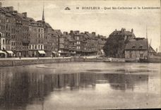 CPA Honfleur Quai Sainte Catherine et la Lieutenance