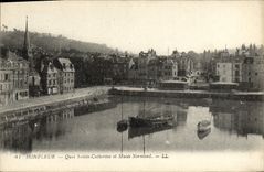 CPA Honfleur Quai Ste Catherine et Musee Normand