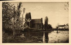 VINTAGE POSTCARD Vieux manor on the dimension of Grace Road of Honfleur has Trouville