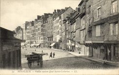 VINTAGE POSTCARD Honfleur Old women Houses Holy Quay Catherine