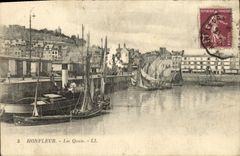 CPA Honfleur Les Quais Bateaux