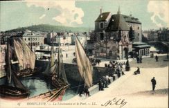 CPA Honfleur La Lieutenance et le Port Bateaux