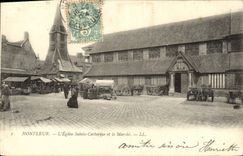 CPA Honfleur L'Eglise Saint Catherine et le Marche