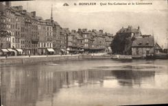 CPA Honfleur Quai Ste Catherine et la Lieutenance 