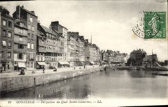 CPA Honfleur Prespective du Quai Sainte Catherine