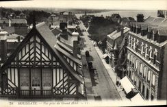 CPA Houlgate Vue Prise du Grand Hotel