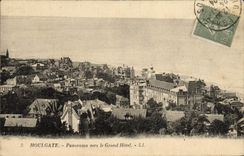 CPA Houlgate Panorama vers le Grand Hotel 