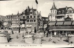 CPA Trouville La Plage et la Rue de Paris 