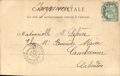 CPA Trouville sur Mer La Promenade de la Plage