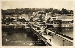 CPA Trouville La Reine des Plages Le pont sur la Touques 