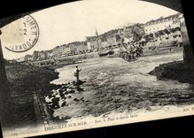 CPA Trouville sur Mer Sous le Pont a mare basse 