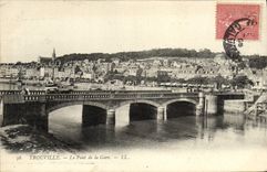CPA Trouville Le Pont de la Gare 
