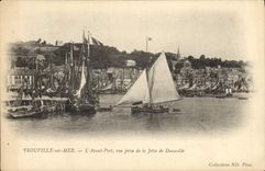 CPA Trouville Sur Mer L'Avant Port Vue Prise de la Jetee de Deauville Bateaux