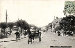 VINTAGE POSTCARD Trouville Quay of Joinville
