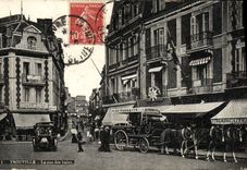 CPA Trouville La Rue Des Bains