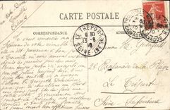 CPA Trouville La Rue De Paris