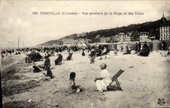 CPA Trouville Vue generale de la plage et des villas