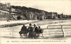 CPA Trouville Vue Prise de la jetee promenade