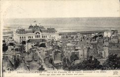 CPA Trouville Sur Mer Vue a vol d'oiseau sur le casino municipal et les jetees