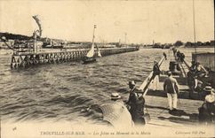 CPA Trouville Sur Mer Les jetees au moment de la maree