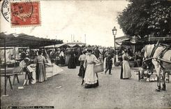 CPA Trouville Le marche Cheval