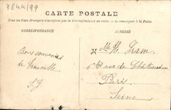 CPA Trouville Sortie d'une barque de peche Bateau