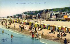 VINTAGE POSTCARD Trouville the beach has high tide