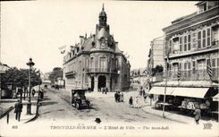 CPA Trouville L'Hotel de ville