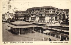 VINTAGE POSTCARD Trouville Queen of the beaches seen on the new hotels Stage of the beach