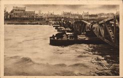CPA La Normandie Arromanches les bains le port de la Liberation 1944 Miltiaria 