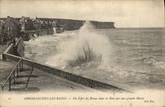 CPA Arromanches Les Bains un effet du ressac dans la baie par grande maree