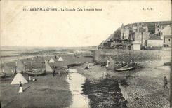 CPA Arromanches La grande cale a maree basse