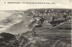 CPA Arromanches Vue generale prise des falaises de tracy