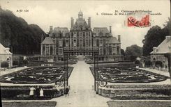 VINTAGE POSTCARD Castles Of the Apple-brandy Castle De Balleroy Seen Together